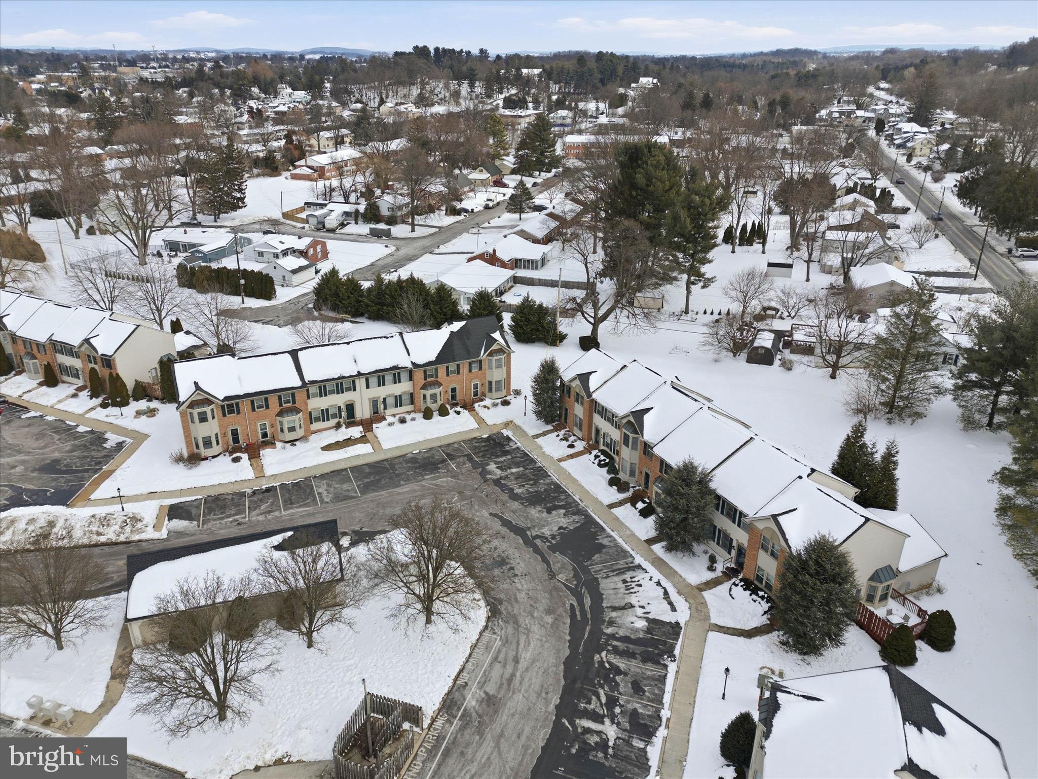 353 Cobblestone Lane Lancaster, PA 17601 - Photo 3 of 43