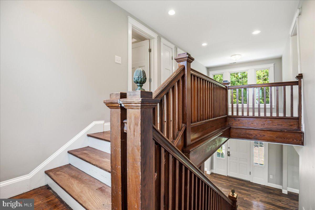 16146 Thomas Road Piney Point, MD 20674 - Photo 34 of 70 a view of entryway
