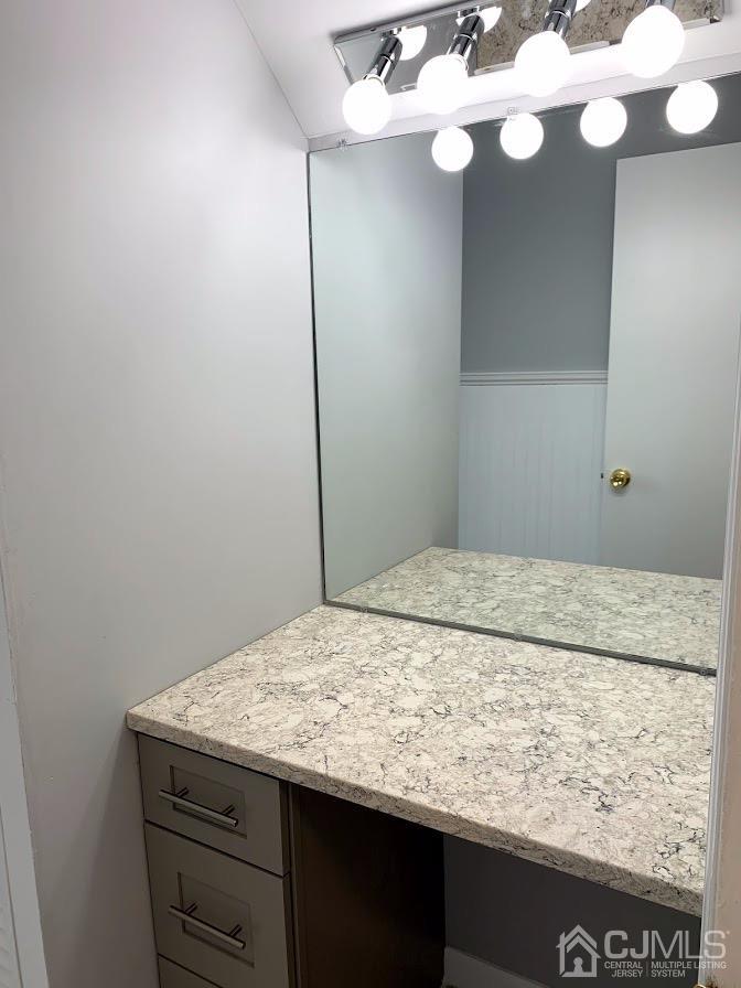 8 Exeter Road Fords, NJ 08863 - Photo 18 of 50 Gallery Image 18