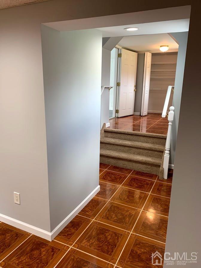 8 Exeter Road Fords, NJ 08863 - Photo 39 of 50 Gallery Image 39