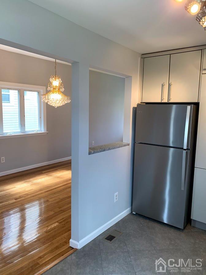 8 Exeter Road Fords, NJ 08863 - Photo 8 of 50 Gallery Image 8