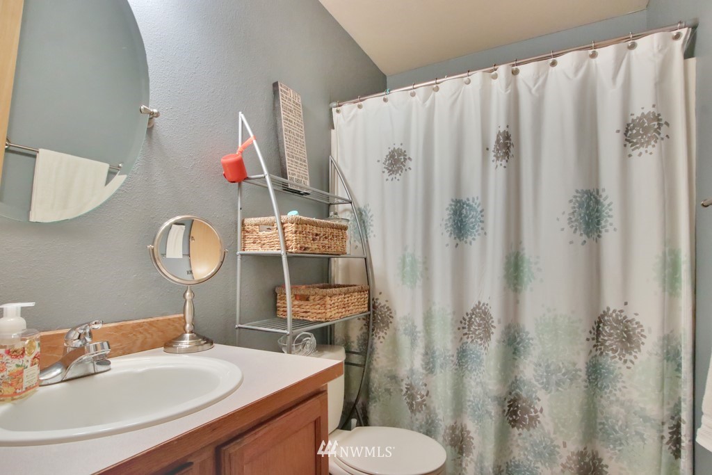 5326 Parker Road East Sumner, WA 98390 - Photo 12 of 18