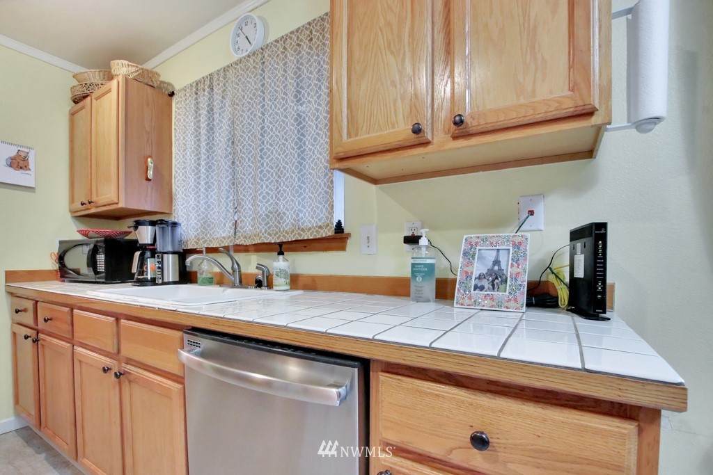 5326 Parker Road East Sumner, WA 98390 - Photo 7 of 18