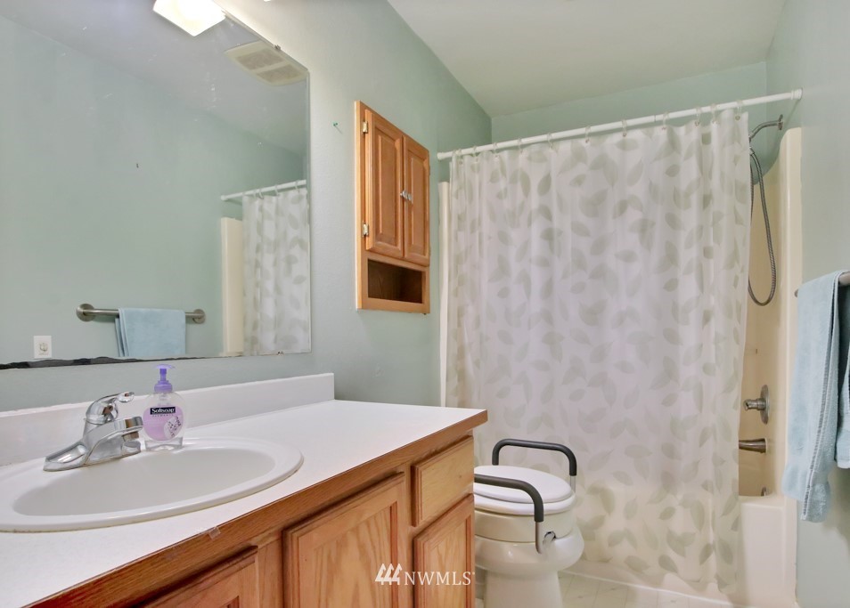 5326 Parker Road East Sumner, WA 98390 - Photo 10 of 18