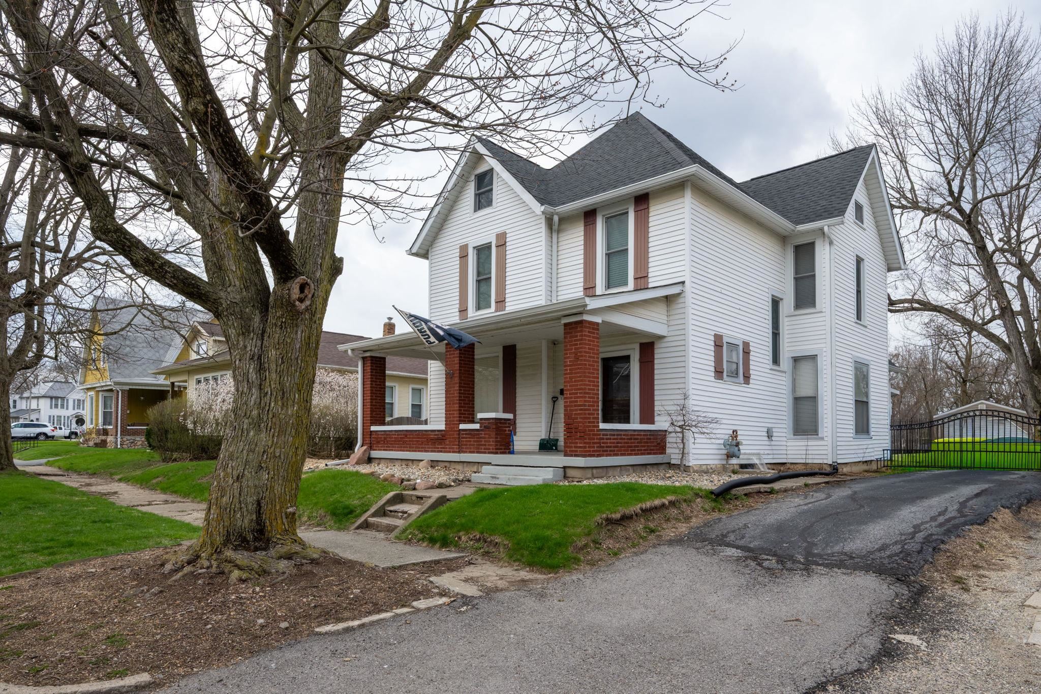 58 Madison Street Huntington, IN 46750 - Photo 2 of 36