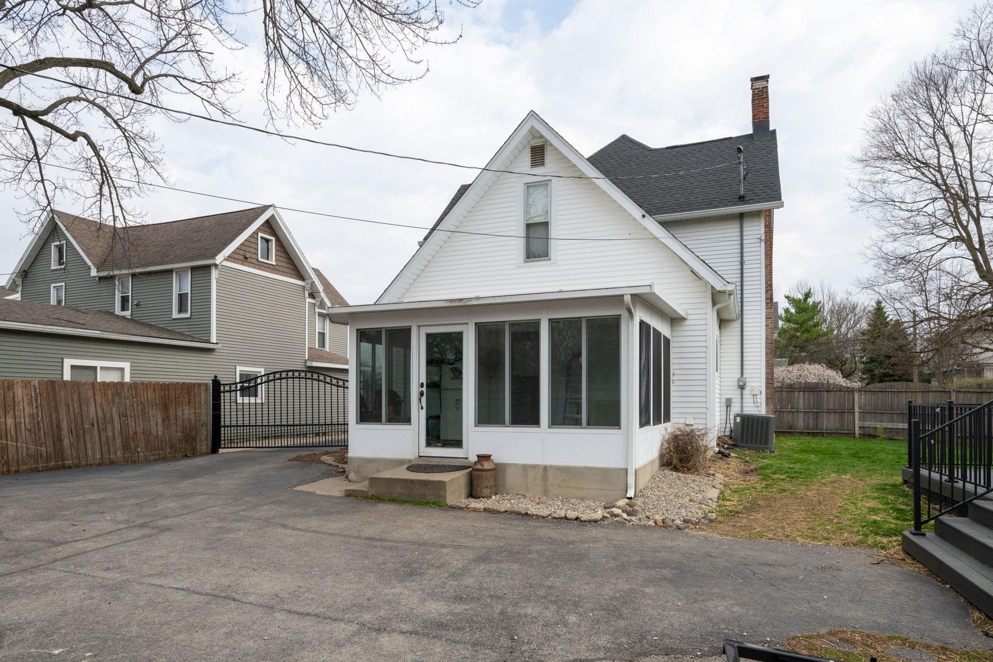 58 Madison Street Huntington, IN 46750 - Photo 32 of 36