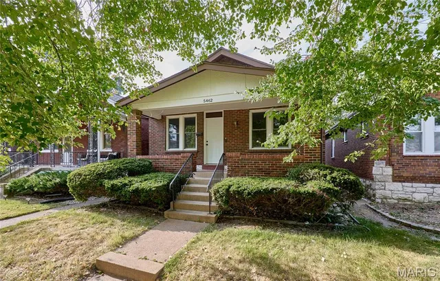 $299,900 | 5462 Nottingham Avenue, St. Louis, MO 63109