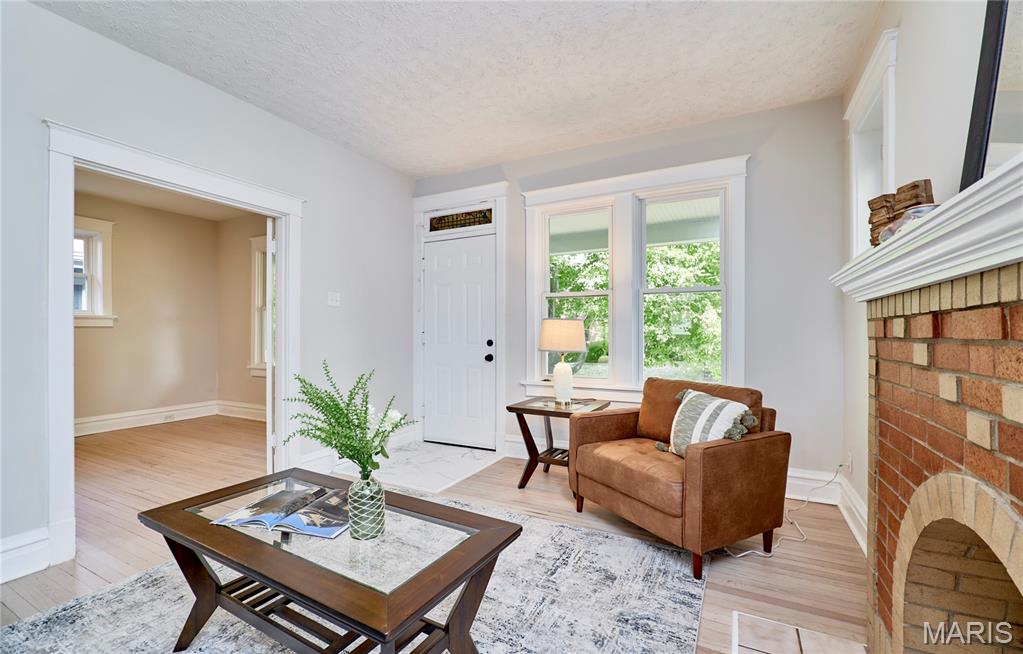 5462 Nottingham Avenue St. Louis, MO 63109 - Photo 2 of 29