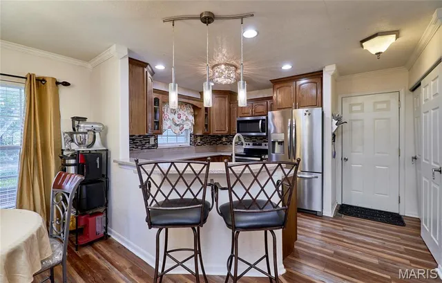 $389,999 | 307 Hwy D, Hawk Point, MO 63349