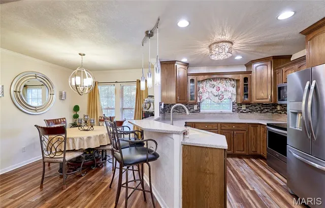 $389,999 | 307 Hwy D, Hawk Point, MO 63349