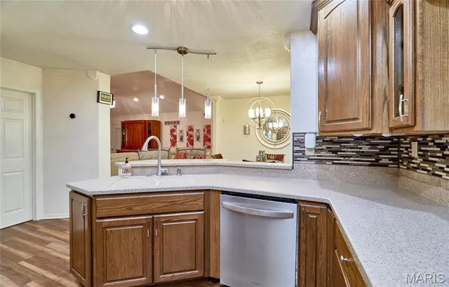 $389,999 | 307 Hwy D, Hawk Point, MO 63349