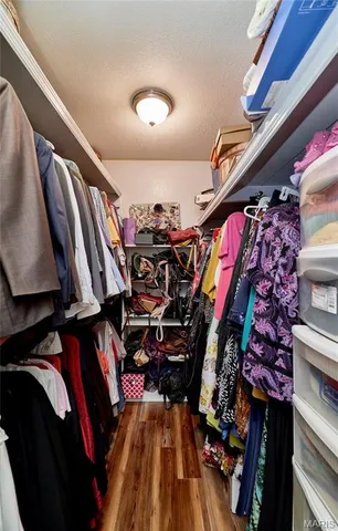 $389,999 | 307 Hwy D, Hawk Point, MO 63349