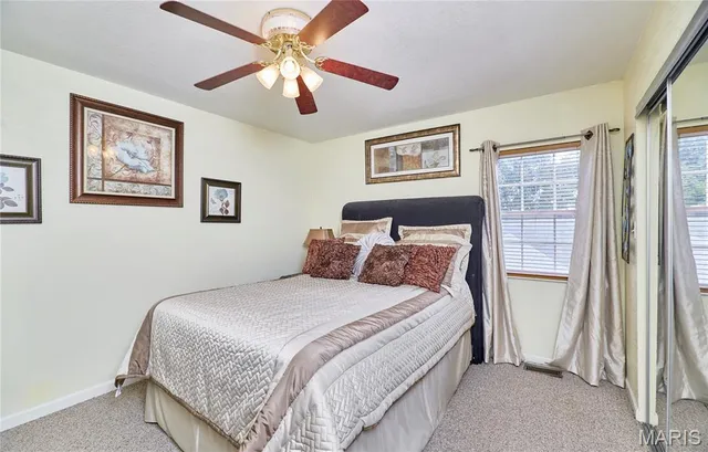 $389,999 | 307 Hwy D, Hawk Point, MO 63349