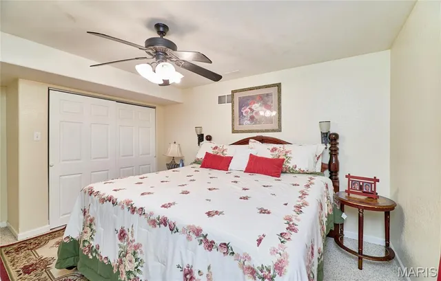 $389,999 | 307 Hwy D, Hawk Point, MO 63349