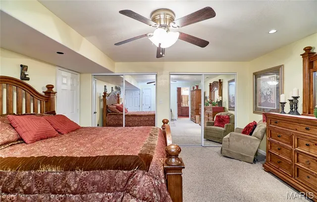 $389,999 | 307 Hwy D, Hawk Point, MO 63349