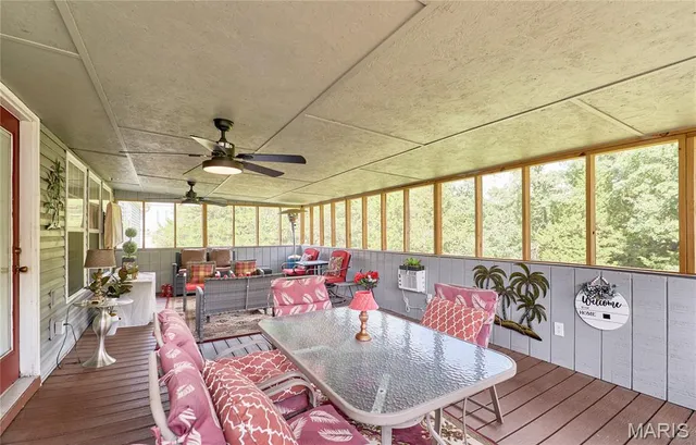 $389,999 | 307 Hwy D, Hawk Point, MO 63349