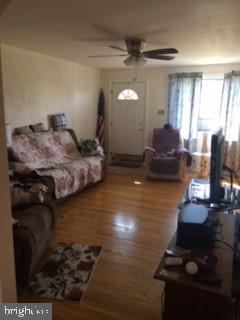 2010 Heather Road Folcroft, PA 19032 - Photo 4 of 10