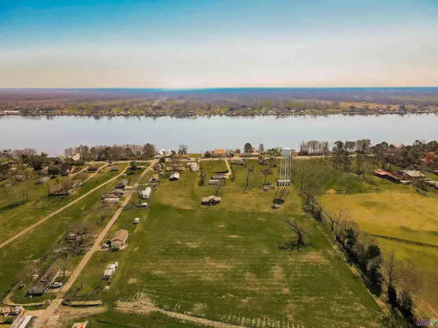 $1,250,000 | 9287 False River Road, New Roads, LA 70760