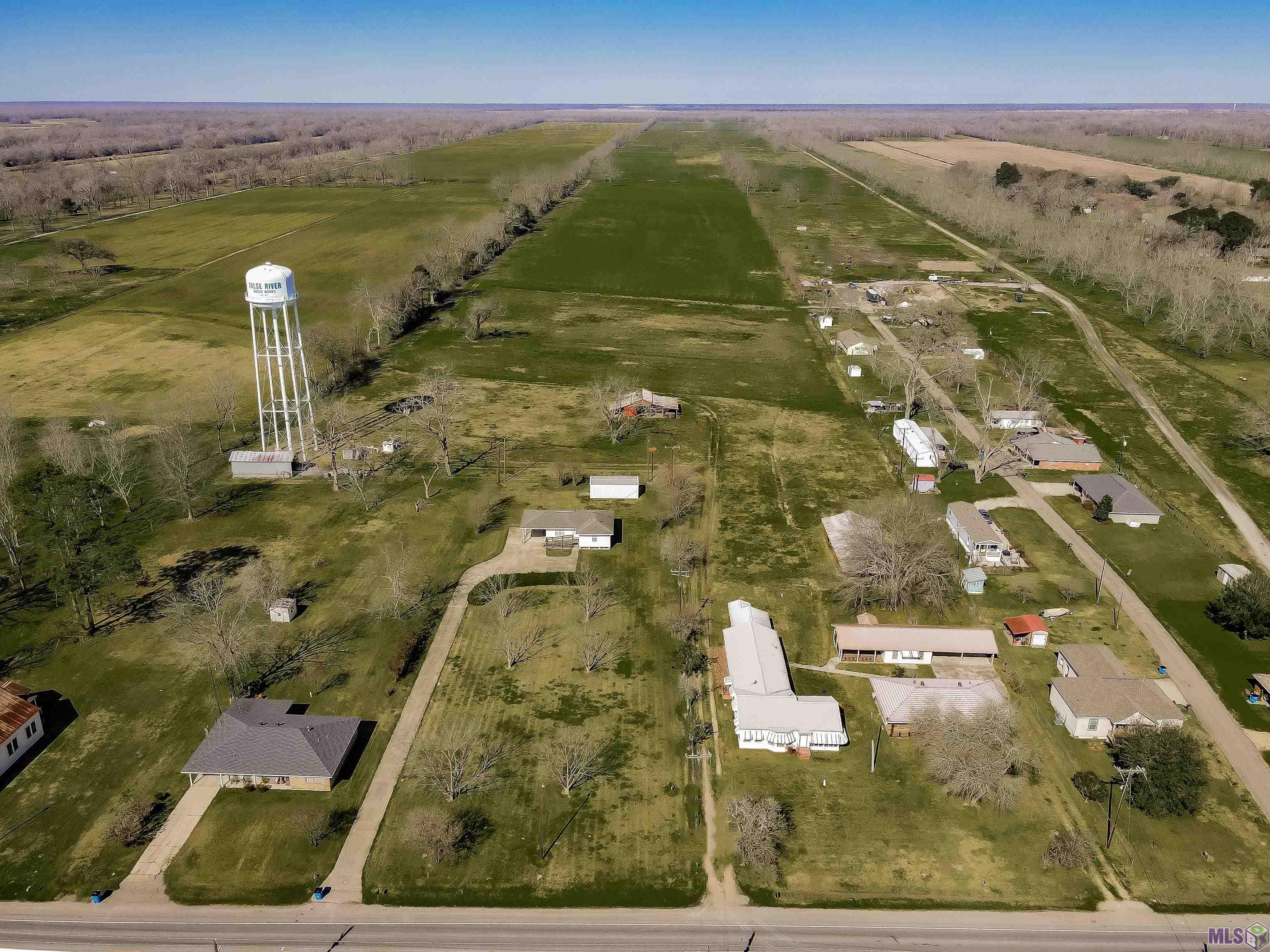 9287 False River Road New Roads, LA 70760 - Photo 2 of 12