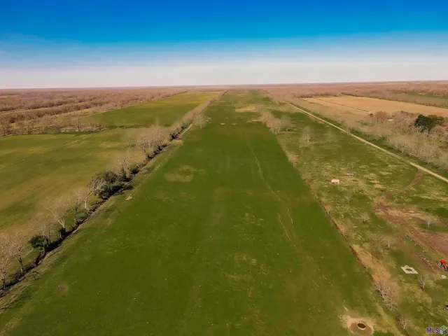 $1,199,000 | 9287 False River Road, New Roads, LA 70760