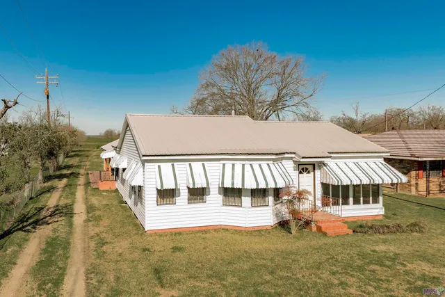 $1,199,000 | 9287 False River Road, New Roads, LA 70760