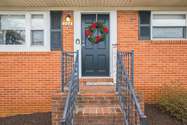 $249,900 | 1124 South Winchester Avenue, Waynesboro, VA 22980