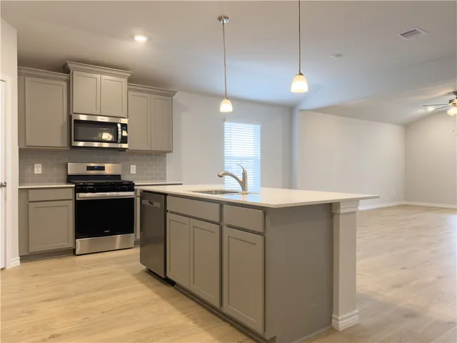 $2,300 | 1223 Watkins Way, College Station, TX 77845