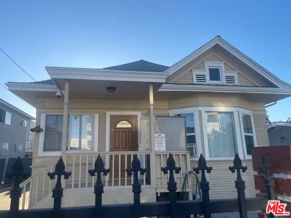 $1,095,000 | 1115 South Mariposa Avenue, Los Angeles, CA 90006