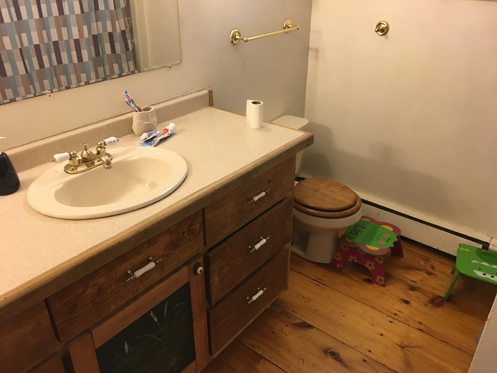 73 Willard Road Westminster, MA 01473 - Photo 7 of 10 Gallery Image 7