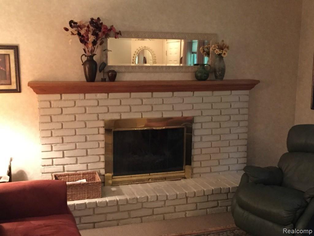 9090 Cherokee Road Clarkston, MI 48348 - Photo 10 of 32