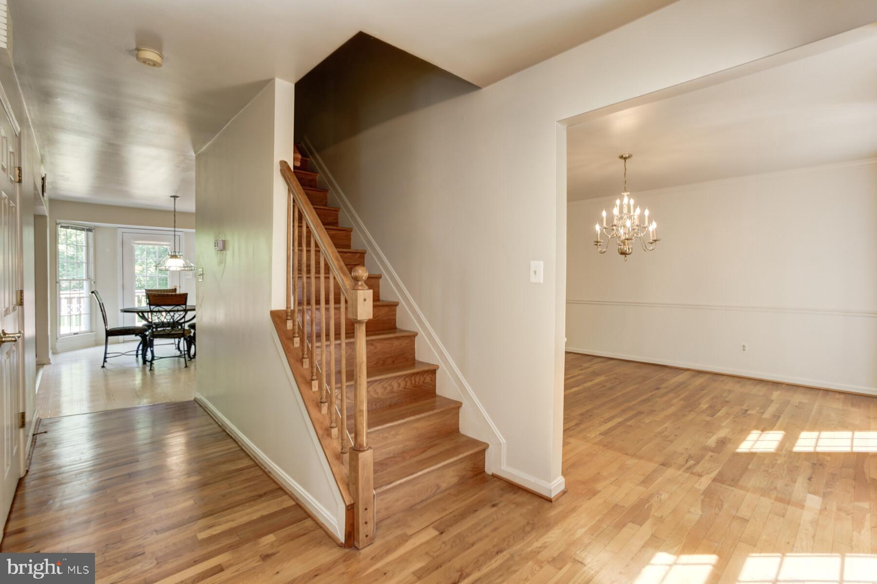 11798 Frederick Road Ellicott City, MD 21042 - Photo 3 of 33 Stunning Foyer