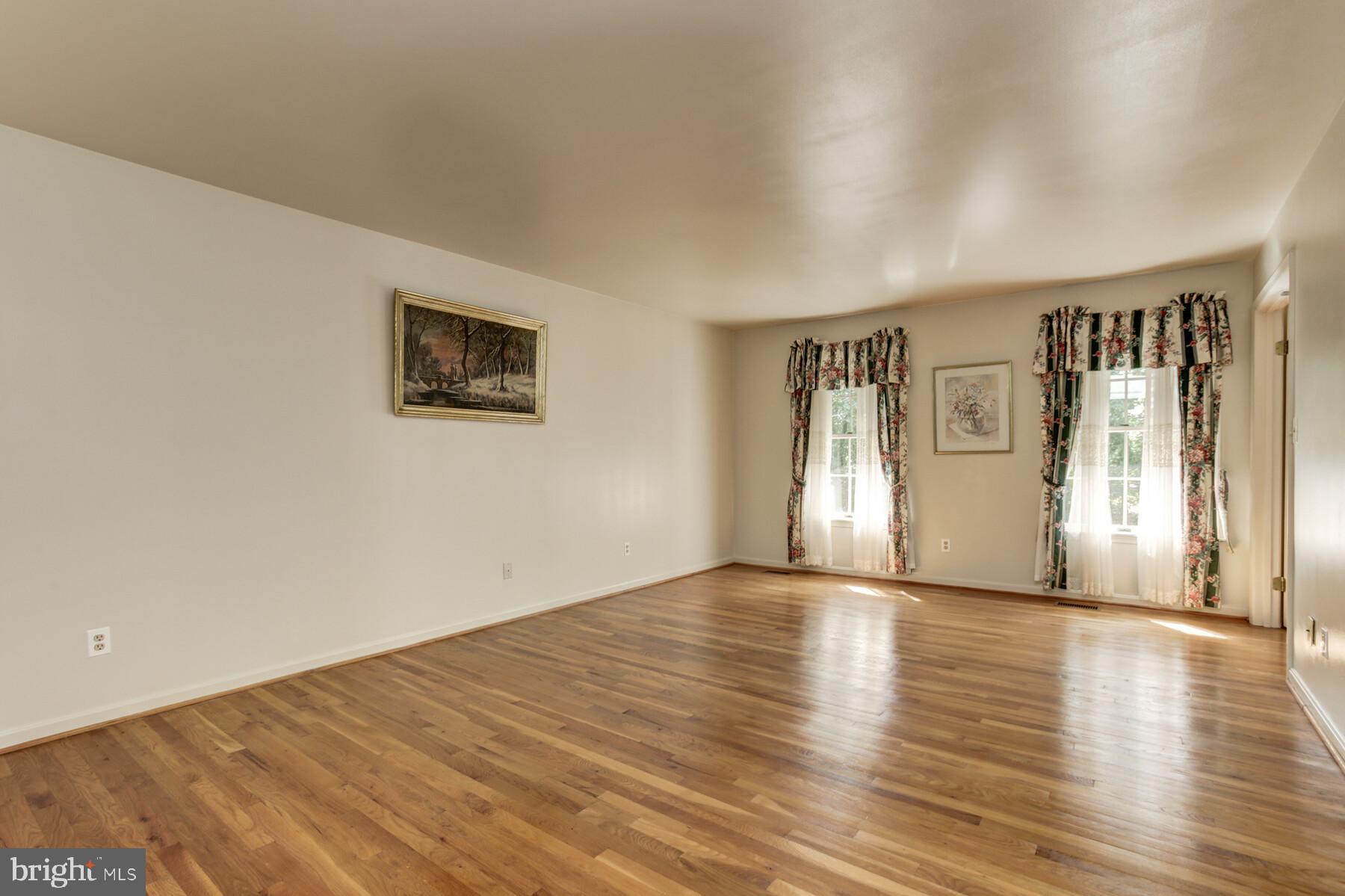 11798 Frederick Road Ellicott City, MD 21042 - Photo 21 of 33 Upper Level Primary Bedroom