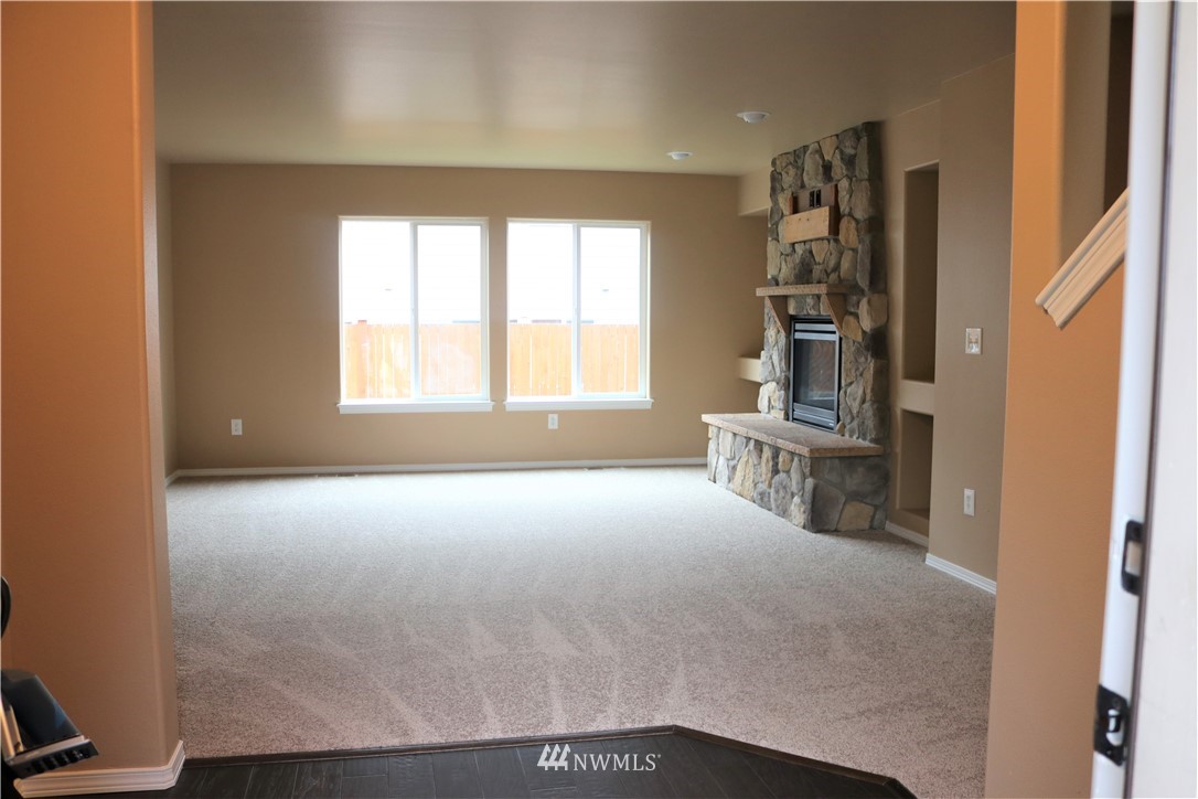 124 196th Place Southwest Bothell, WA 98012 - Photo 2 of 14