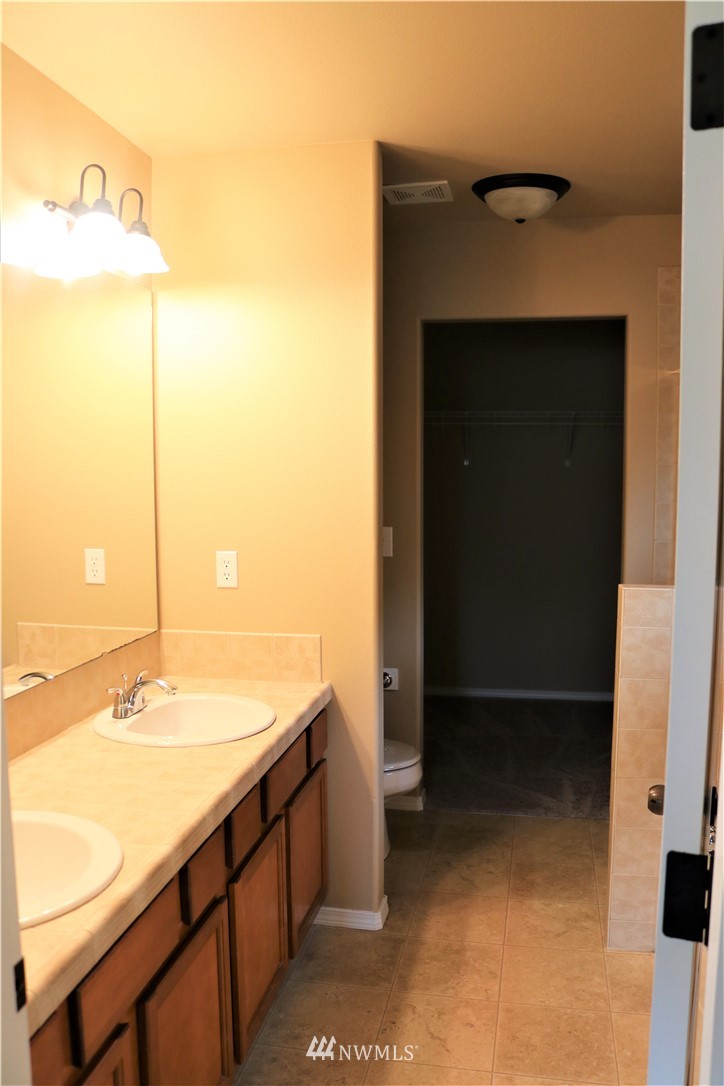 124 196th Place Southwest Bothell, WA 98012 - Photo 12 of 14