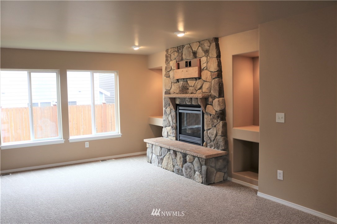 124 196th Place Southwest Bothell, WA 98012 - Photo 3 of 14