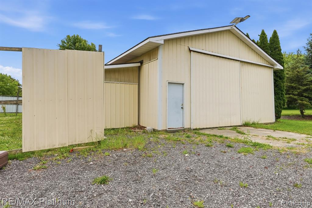 4328 North Gale Road Davison, MI 48423 - Photo 32 of 53