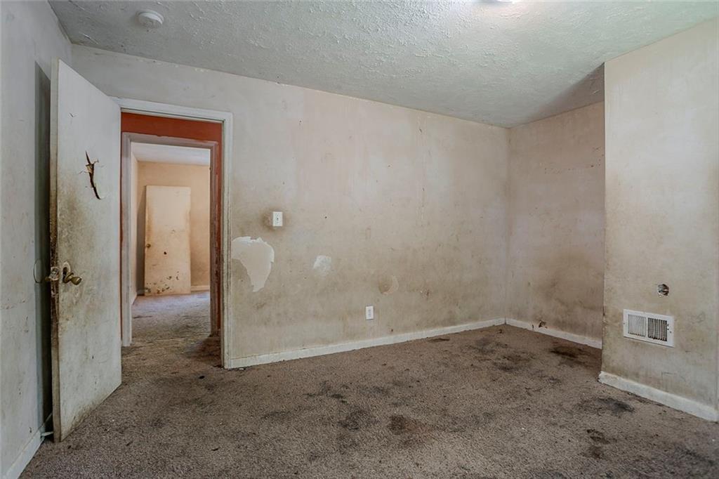 926 Bell Road Southeast Conyers, GA 30094 - Photo 25 of 32 a view of a small space