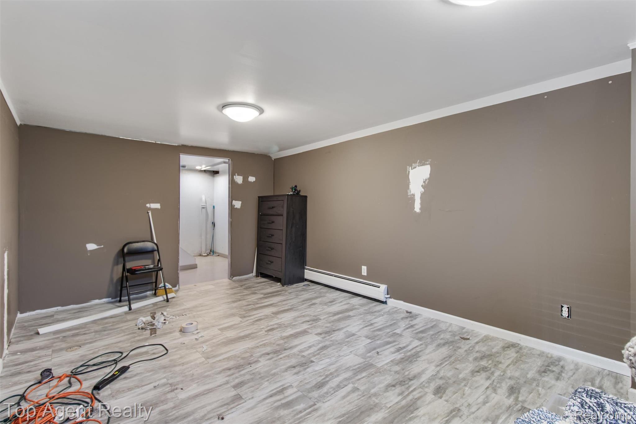 32341 Woody Road Fraser, MI 48026 - Photo 32 of 47 32-woody-032.jpg
