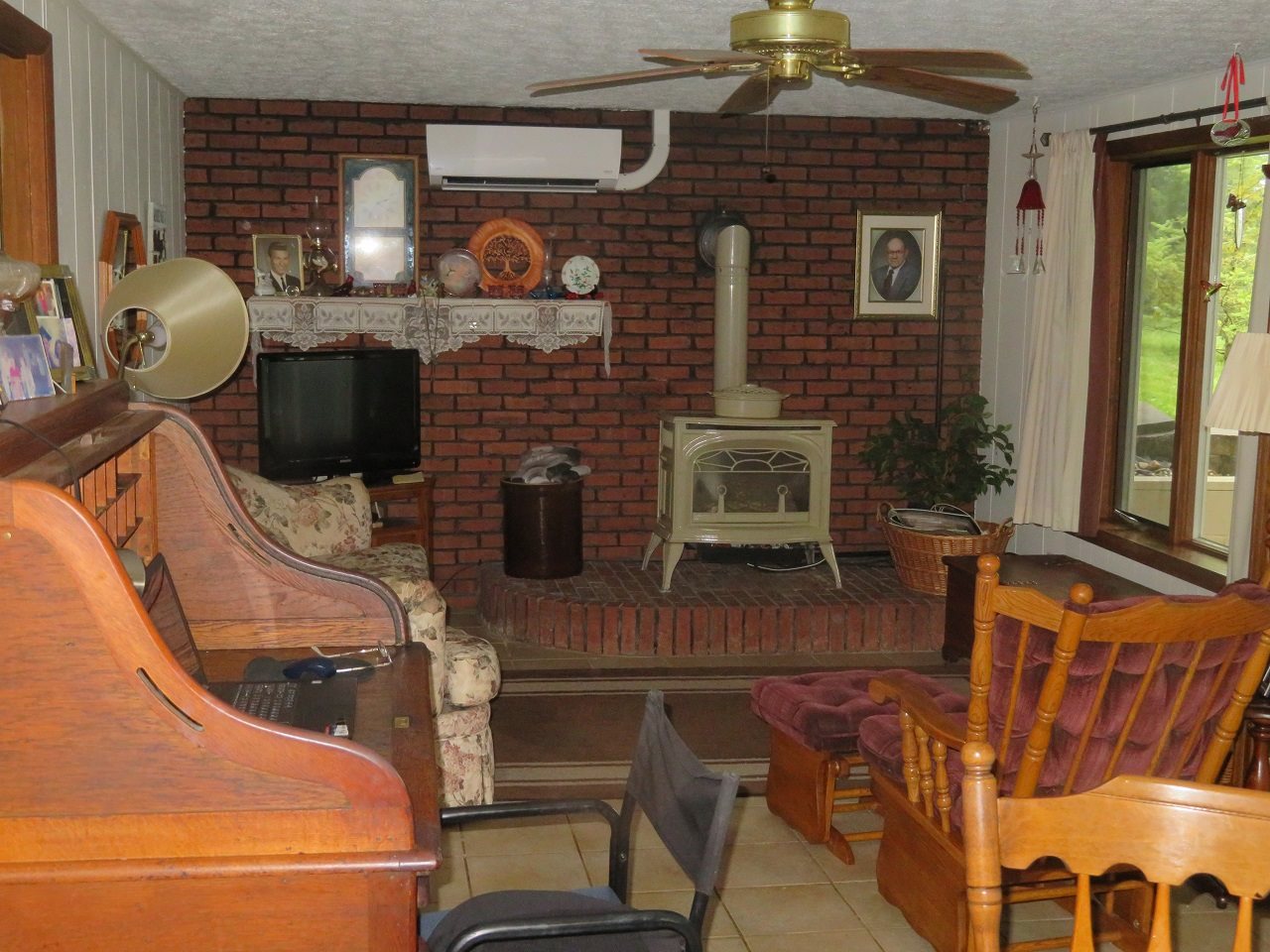 5629 North Craney Road Loogootee, IN 47553 - Photo 5 of 12 Gallery Image 5
