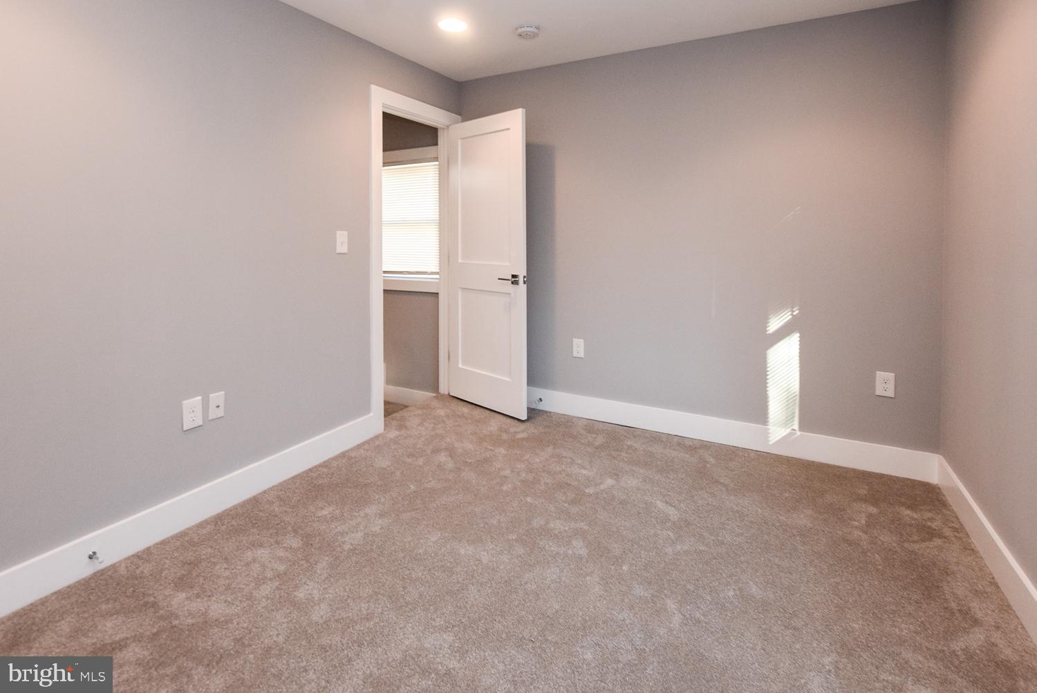 4505 Allies Road Suitland, MD 20746 - Photo 24 of 56