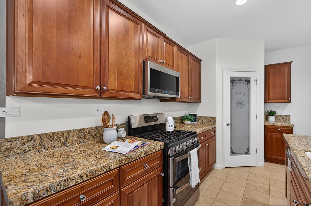 11791 Battenburg Way Rancho Cordova, CA 95742 - Photo 7 of 44