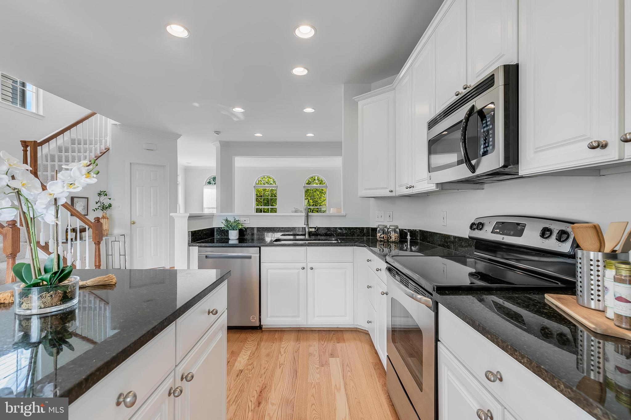 5454 Patuxent Way Alexandria, VA 22312 - Photo 18 of 51 Kitchen