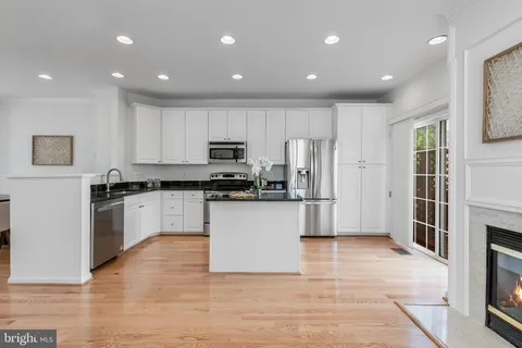 $725,000 | 5454 Patuxent Way, Alexandria, VA 22312