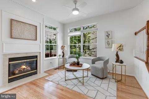 $725,000 | 5454 Patuxent Way, Alexandria, VA 22312