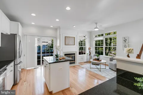 $725,000 | 5454 Patuxent Way, Alexandria, VA 22312