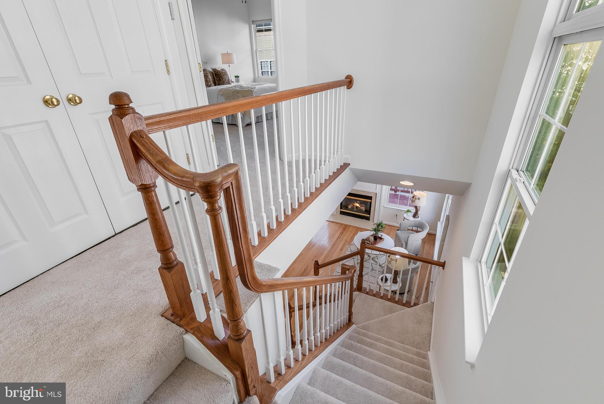 5454 Patuxent Way Alexandria, VA 22312 - Photo 31 of 51 Upper level landing