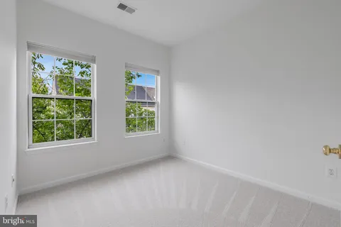 $725,000 | 5454 Patuxent Way, Alexandria, VA 22312