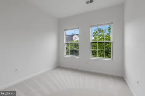 $725,000 | 5454 Patuxent Way, Alexandria, VA 22312