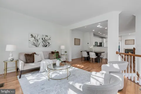 $725,000 | 5454 Patuxent Way, Alexandria, VA 22312