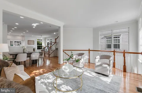 $725,000 | 5454 Patuxent Way, Alexandria, VA 22312